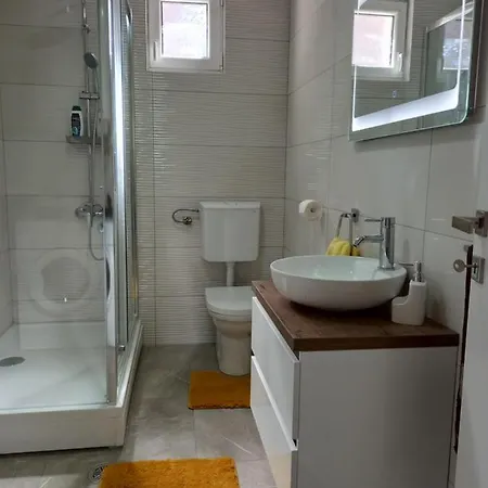 דירה Leda סמדרבו