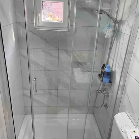 Apartament Leda Semendria