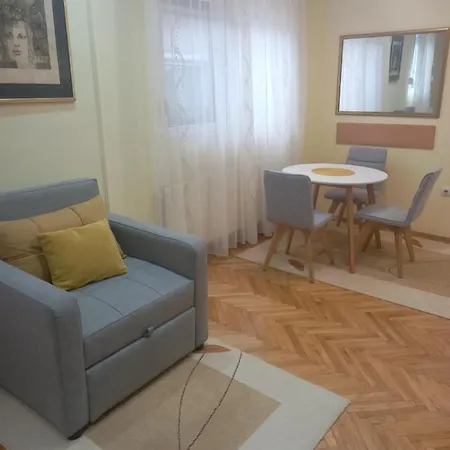 Leda Apartament Semendria