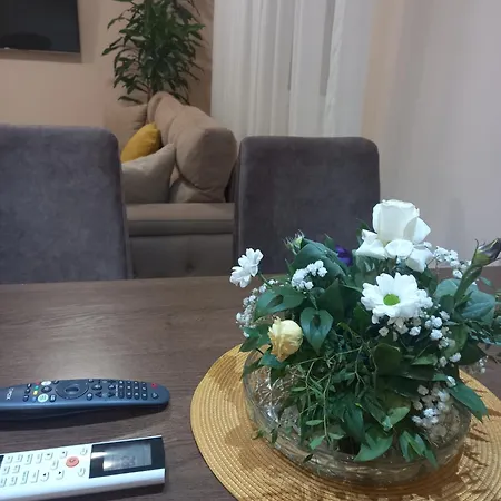 Leda Apartment *